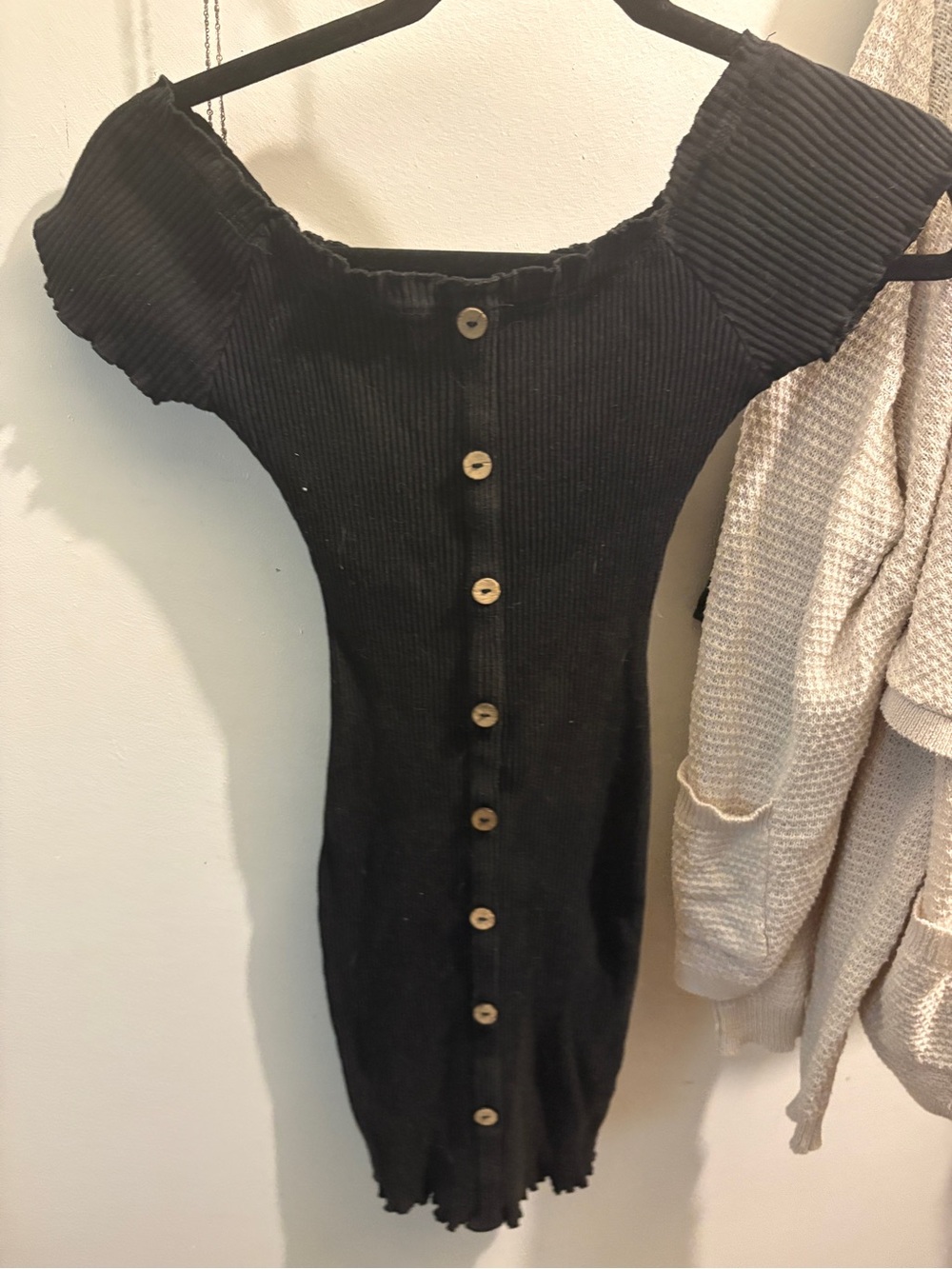 Ardene Black Ribbed Off-Shoulder Button-Front Women’s Top Size Small